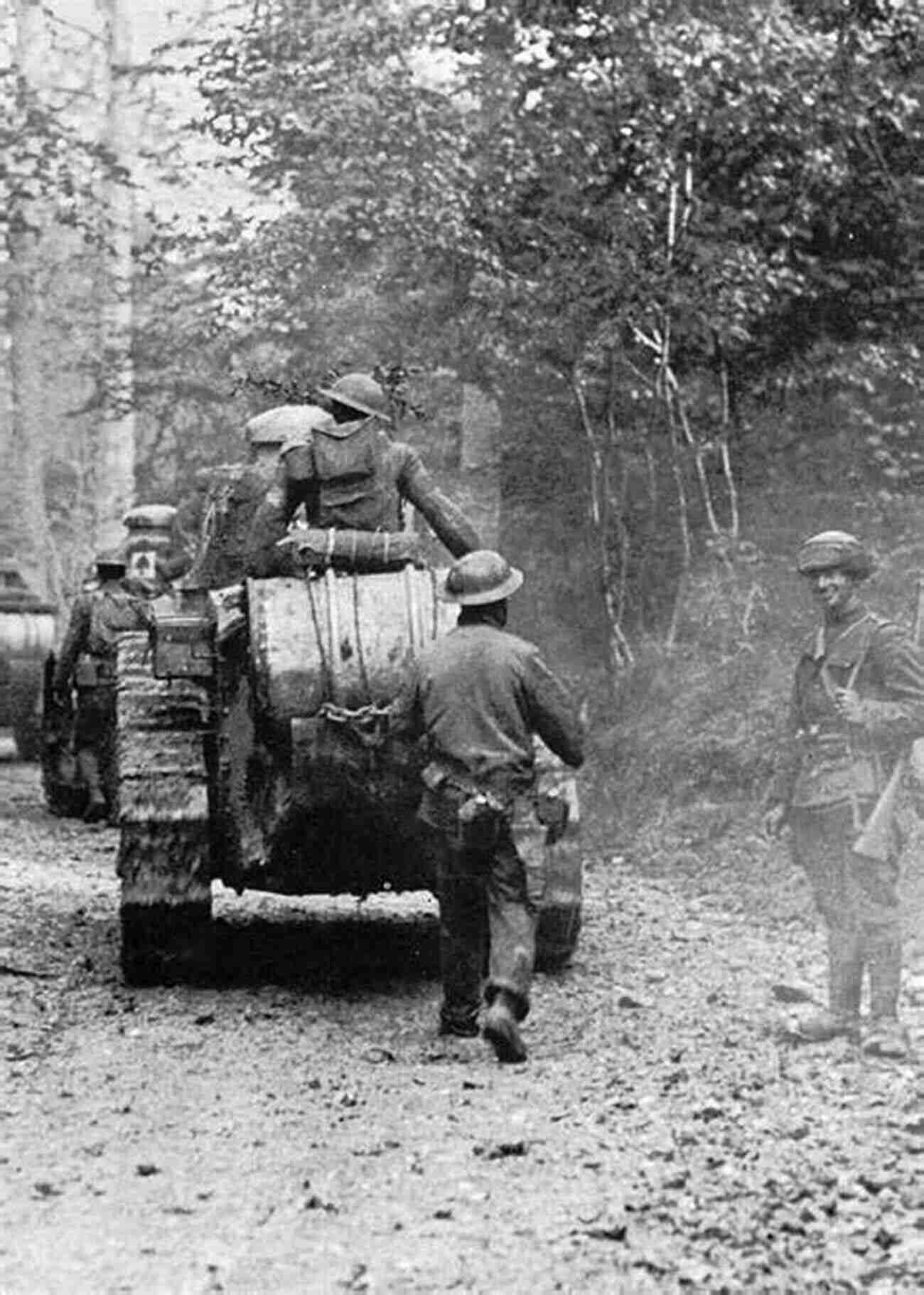 American Soldiers A Powerful Image Depicting Determined American Soldiers Maneuvering Through The Dense Argonne Forest During The Battle Of Argonne Thunder In The Argonne: A New History Of America S Greatest Battle (Battles And Campaigns)