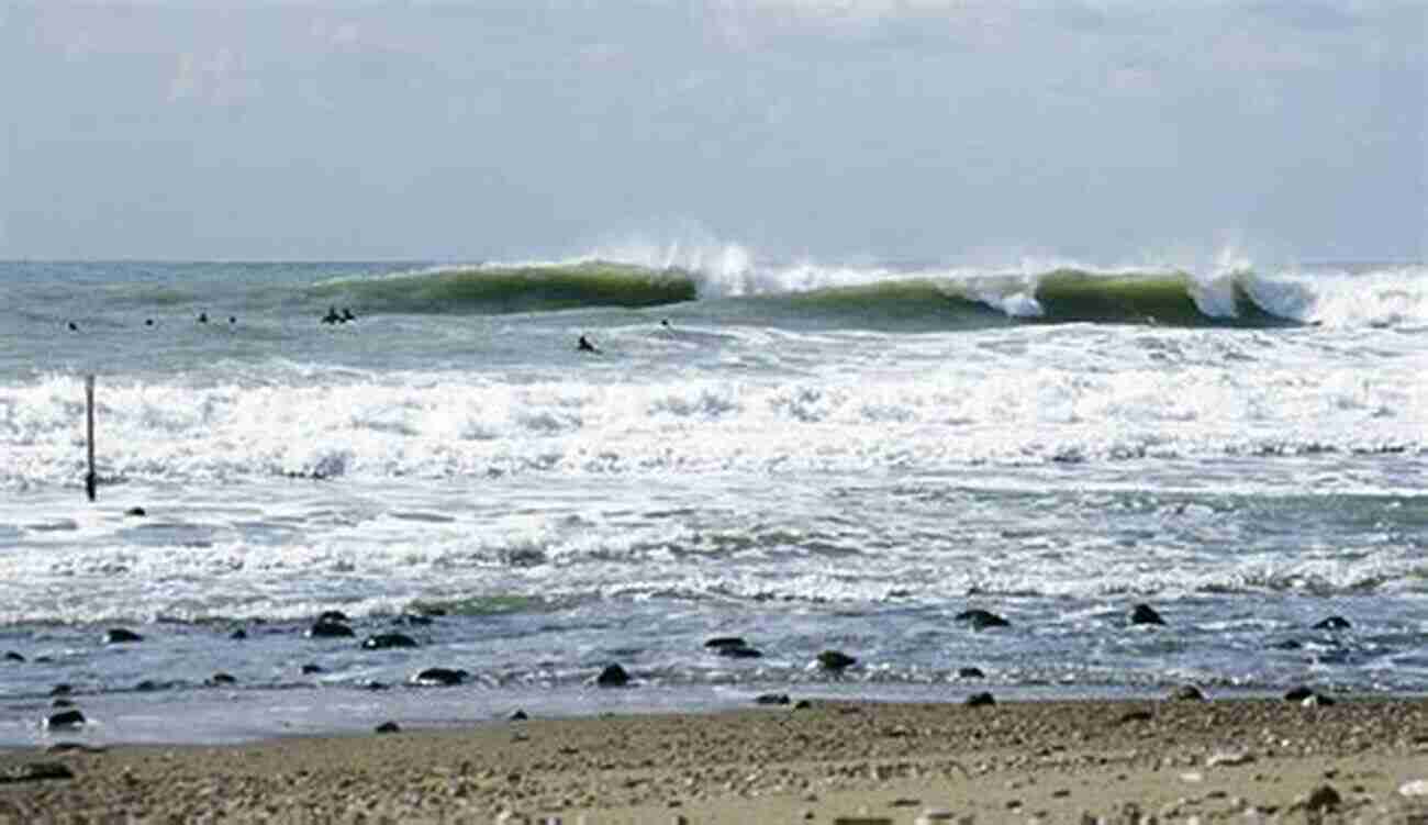 Explore The Breathtaking Waves Of Italy's Coastline With The Stormrider Surf Guide Italy The Stormrider Surf Guide Italy (The Stormrider Surf Guides)